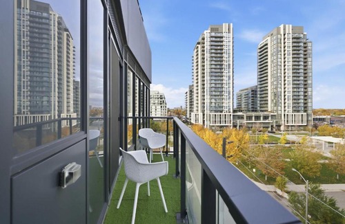 The Queensway Apartment | Modern 3BR Condo Sleeps 8 with Floor-to-Ceiling Views