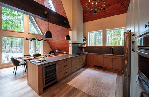 Haliburton Ski Chalet | Modern A-Frame Retreat -Sauna, Hot Tub, Haliburton