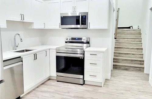 Fort St. John House | Modern Basement Suite with Full Kitchen and Private Entrance