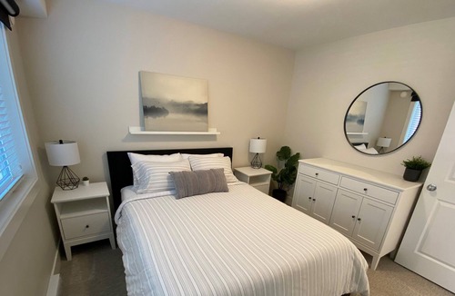 Hatzic House | Modern Coach House near downtown Mission
