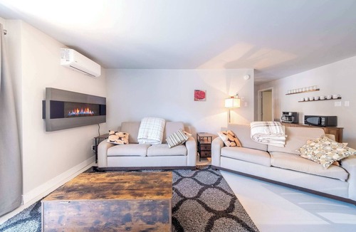 Beaupre Apartment | Modern Condo with Pool | Le Rendez-Vous