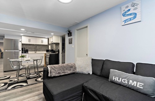 Southwest Edmonton House | Modern, cozy and private suite basement in South West Edmonton