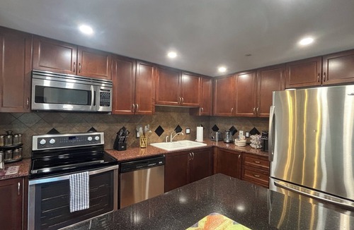 Downtown Vancouver Apartment | Modern Downtown Vancouver Condo – Walk to SkyTrain