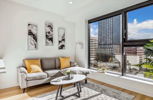 Mount Pleasant Apartment | Modern DT Retreat | Gym, Sauna & Pool Table