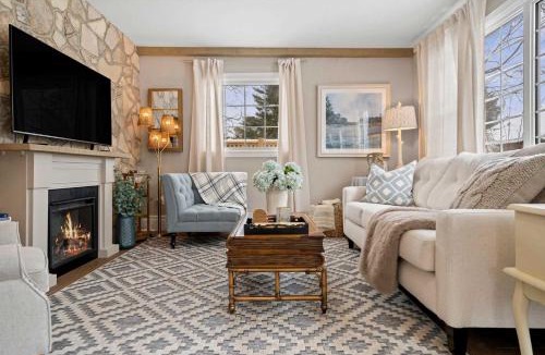 Historic Old Town House | Modern French Cottage in Old Town The 506
