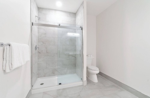 Rouge Apartment | Modern Fully Furnished Deluxe 2 Bedroom Condo