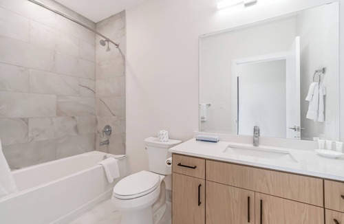 Dean Park Apartment | Modern Fully Furnished Two Bed Studio Condo
