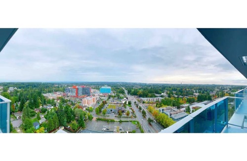 Surrey Condo | *Modern Highrise Apt* w/parkin+ skytrain + wifi