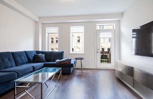 Cambridge Apartment | Modern Luxury Townhouse