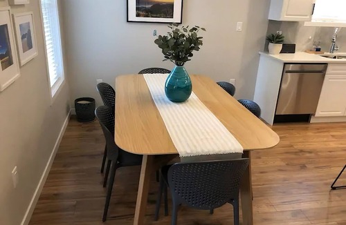 Okanagan-Similkameen House | Modern, New 3 bedroom Oasis