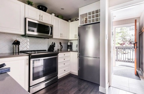 Upper Village House | Modern Ski-in Townhome with Hot Tub