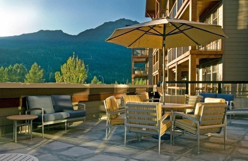 Nordic Estates Apartment | Modern Suite + King Beds | 5 Mins from DT Whistler