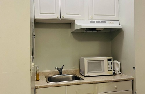 Old Town Hotel | Moe's Suite Hotel