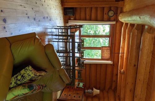 Lac Superieur Village Ski Chalet | Mont Tremblant Cote Nord Tremblant Log Cabin with spa