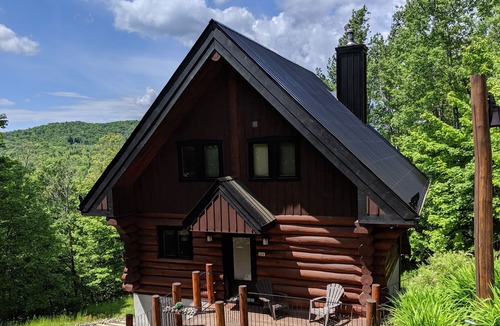 Lac Superieur Village Ski Chalet | Mont Tremblant Cote Nord Tremblant Log Cabin with spa