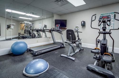 Vaughan Hotel | Monte Carlo Inn Vaughan Suites