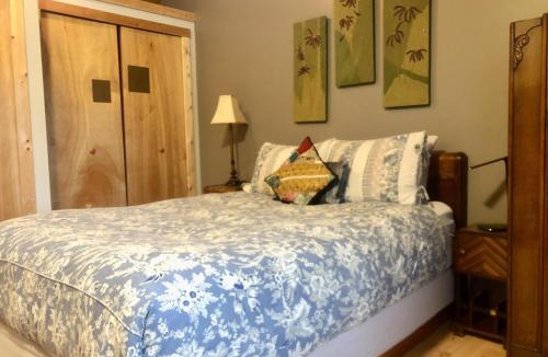 Nelson Ski Chalet | Morning Star Cabin