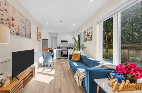 Dunbar House | Most Private & Spacious 2 Bed/1 Full Bathroom Laneway House