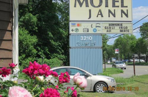 Duberger-Les Saules Hotel | Motel Jann