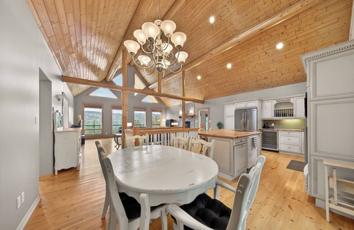 East Kootenay Cottage | Mountain Top Springs Retreat, A Private Luxury Lodge; Views, Hot Tub, Pool Table