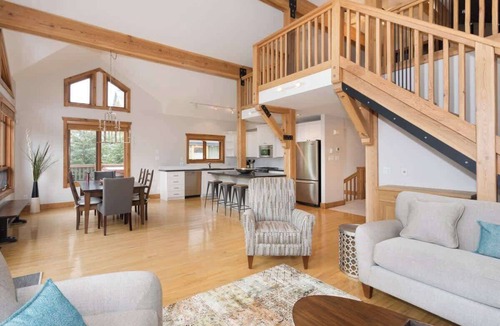 Nicklaus North House | Mountain chalet w/AC, hot tub & deck