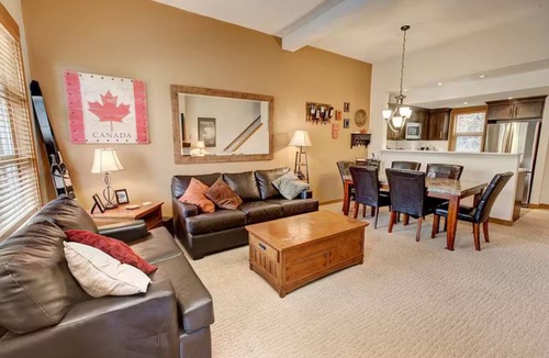 Upper Village House | Mountain Star 3 Bedroom private hot tub