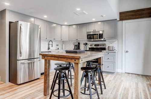 Canmore Villa | Mountain Townhouse with Heated Pool & Free Pass
