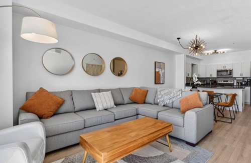Quail Ridge Apartment | Mountain View Condo w Pool, Hot Tub & Golf Nearby 2318
