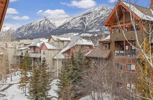 Canmore House | Mountain View Penthouse with Pool and Hot Tub