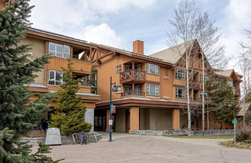 Village North Condo | Mountain Views in Whistler Village