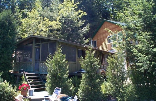 Seguin Cottage | Muskoka lakefront cottage with gorgeous views on Lake Rosseau