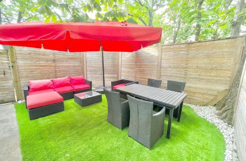 Parkdale Apartment | NB Urban Luxury Suites
