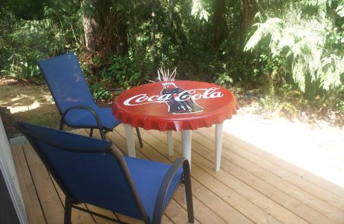 Regional District of Nanaimo House | Nesting Ravens cottage