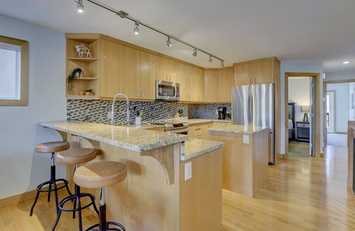 Teepee Town House | New Canmore townhome. Amazing views and walk to downtown