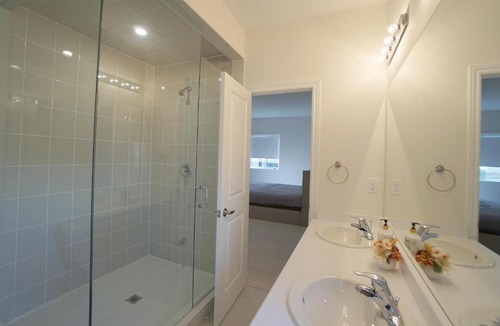 North York House | New Custom-built House Close to Rogers Stadium