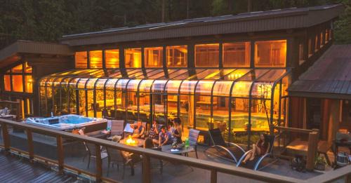 New Denver Hotel | New Denver Lodge