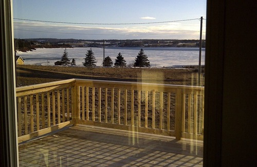 Bayview House | New London Bay Cottage