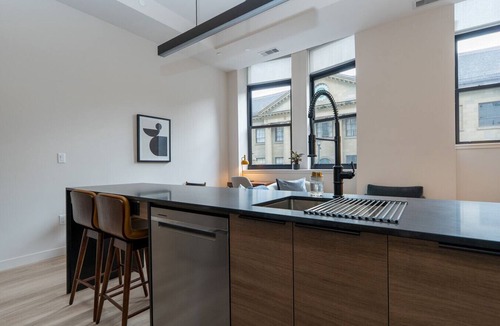 Downtown Halifax Apartment | *NEW Luxury 2B/1B Downtown Halifax