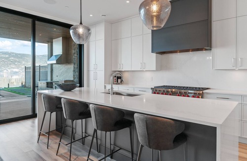 Okanagan-Similkameen House | New Luxury Lakefront Home