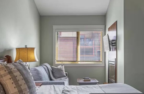 Canmore Hotel | *NEW ON MARKET, One Spacious Room with King bed & Sofa bed with pool and hot tub