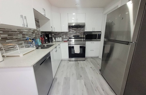 West Edmonton House | New One-Bedroom Basement Suite within 10 minutes Drive to West Edmonton Mall