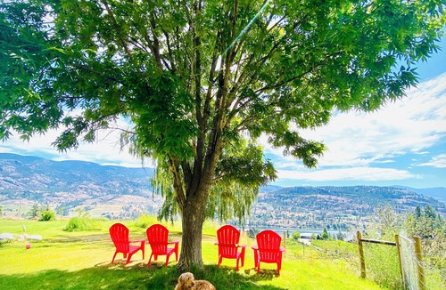 Okanagan-Similkameen Cabin | New! Renovated Pickers Cabin with beautiful views !