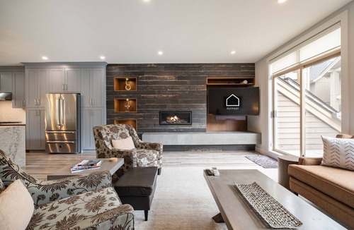 Nicklaus North Condo | NEW Townhome | Private garage & hot tub | BBQ