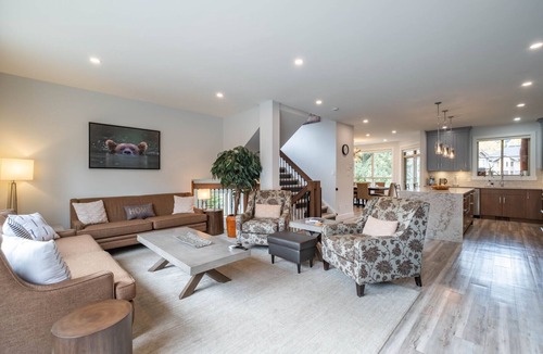 Nicklaus North Condo | NEW Townhome | Private garage & hot tub | BBQ