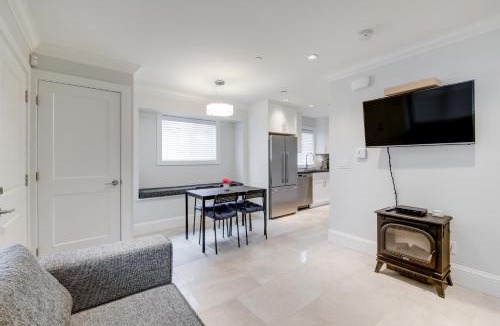 Riley Park House | New Urban Modern Main Street House