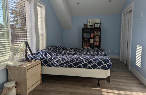 Kensington-Cedar Cottage House | Newly built 2 bed duplex, 2 baths, AC in East Van