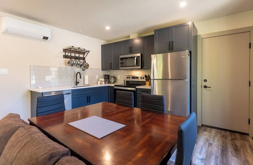 Fernie Ski Chalet | Newly Built 2 Bedrooms. Sleeps 4 Adults. AC