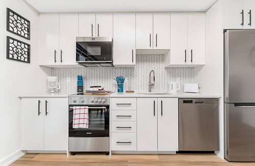 Kitchener Apartment | Newly Built Modern Condo with Stunning City Views