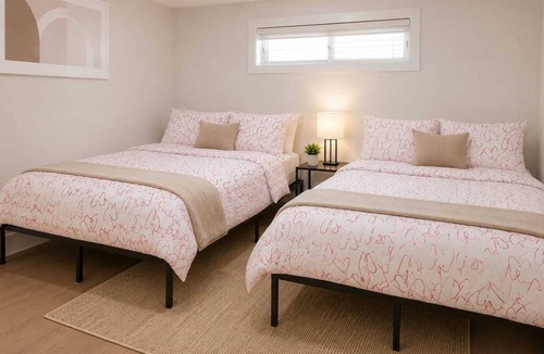 Burnaby Apartment | Newly Built Suite, Burnaby Hideaway Close to Transit