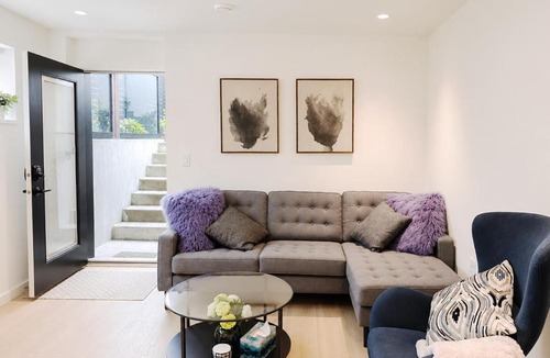 Kitsilano Apartment | Newly listed Sunny Two bedrooms in Kits